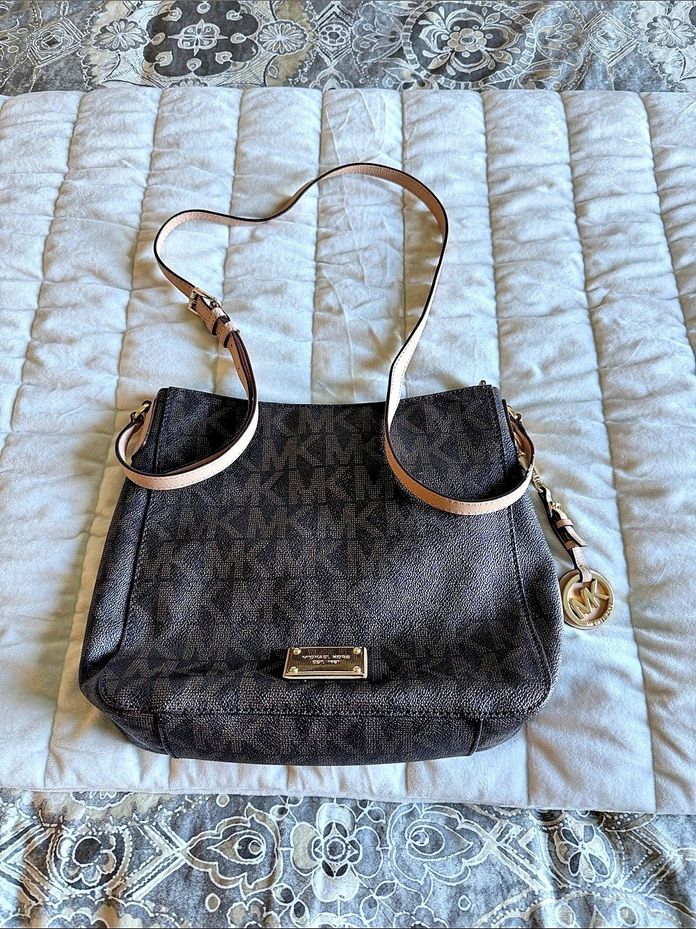 Michael Kors Shoulder Bag in Brown